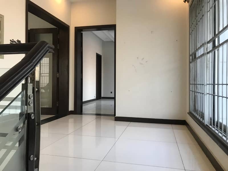 Beautiful 1 Kanal Upper Portion For Rent 1