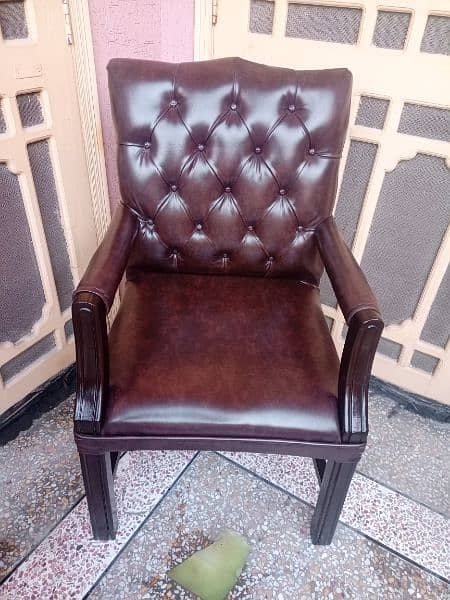 office Executive chair 1 , clients customer chairs 2 1