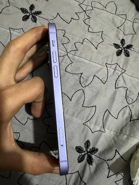 iPhone 12 128 GB non PTA 4