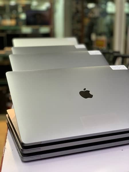 Macbook Pro 2019 with graphic card 1