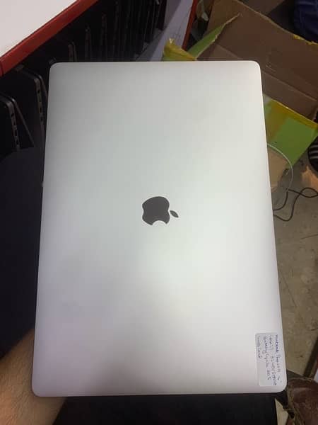 MACBOOK PRO 2019 16” inches 2