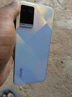 vivo y21 contact num 03012568352. serious buyer contact this num.