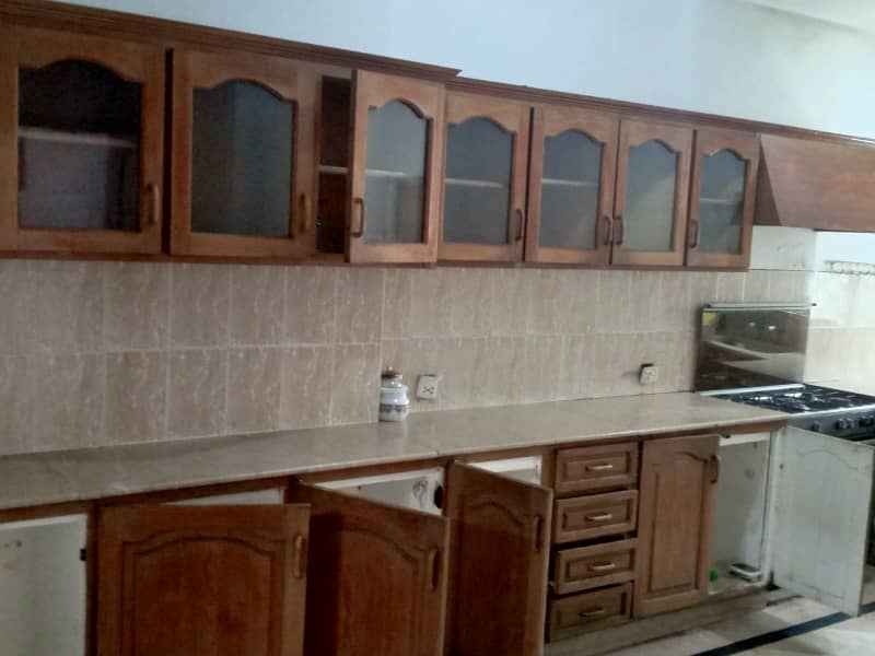 BEAUTIFUL UPPER PORTION FOR RENT 9
