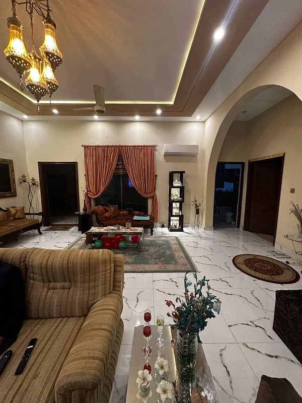 30 Marla House In Madina Town 10