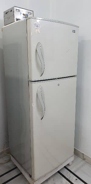 LG Refrigerator Freezer 1