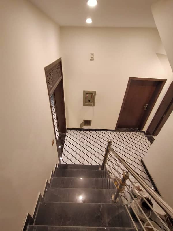 8 marla 3story house for sale in rehman enclave 9