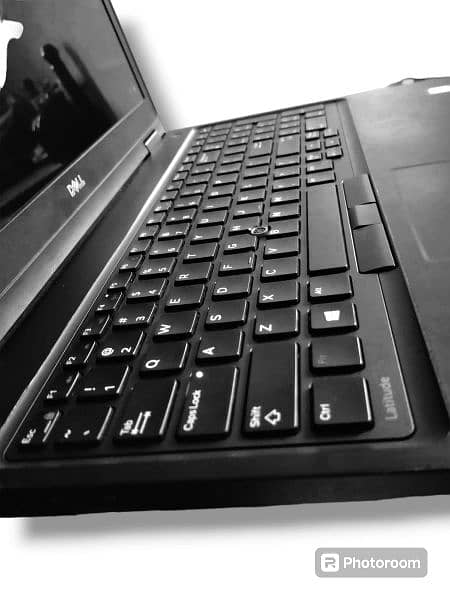 Dell Laptop 7th Generation 1