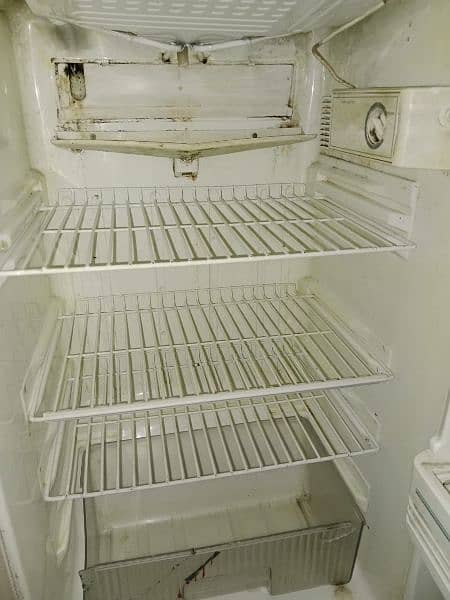 Refrigerator available in Good Condition 9