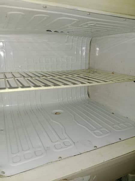 Refrigerator available in Good Condition 10