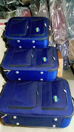 luggage good quality bag on hole sale rate only 12500