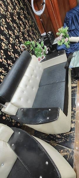 sofa for sell new condition 1