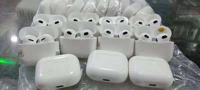 iPhone 14 airpods .