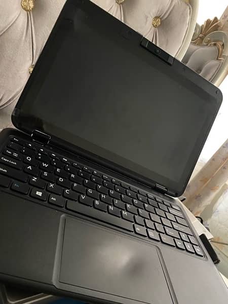 Touchscreen Laptop 1