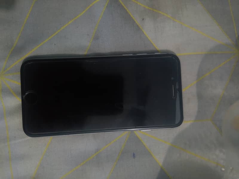 Iphone 6 64gb with face time pta approved factory unlock never open 3