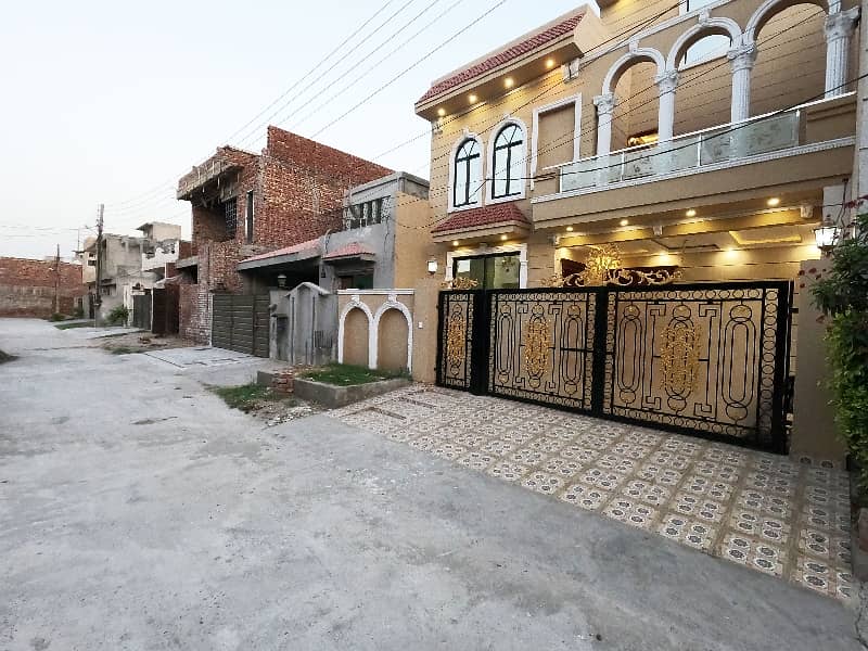 Premium Near to Mosque 7.5 Marla Brand New Spanish House Lda Approved Is Available For sale In Lahore 4