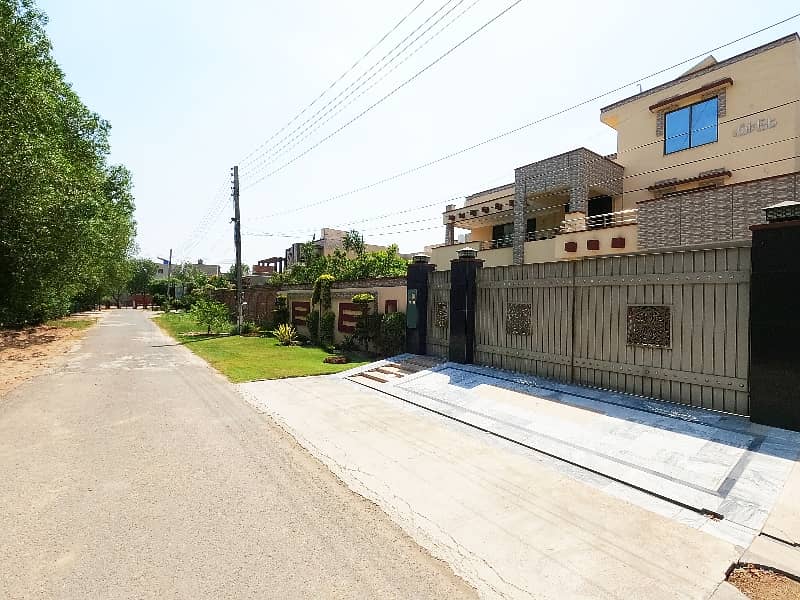 Investors Should Sale This House Located Ideally In Punjab Govt Employees Society 1