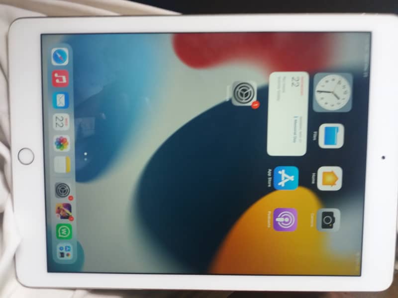 ipad air 2 2/16 ram/rom for sale 15000        . . . . no 03312267892 2