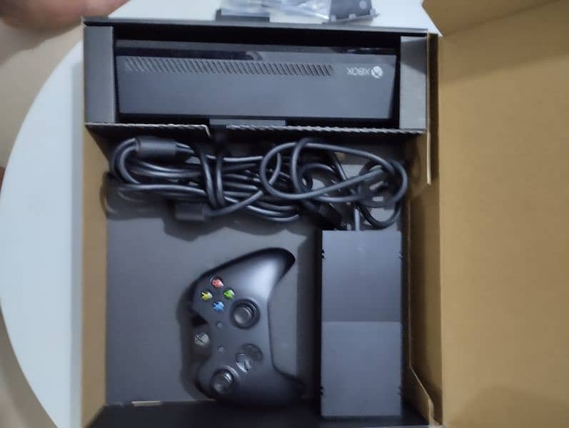 Xbox one 512gb imported from Saudi Arabia 9