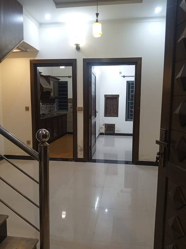 2 BEDROOM LOWER PORTION FOR RENT IN G13 /1 ISB 2