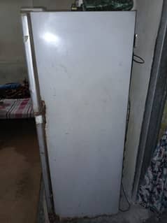 Dowlence Refregerator for sale