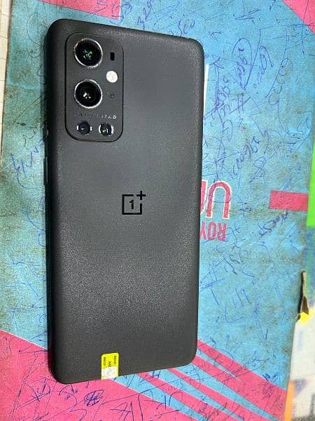one plus 9pro 8-256 10-9 condition dualsim approved 3