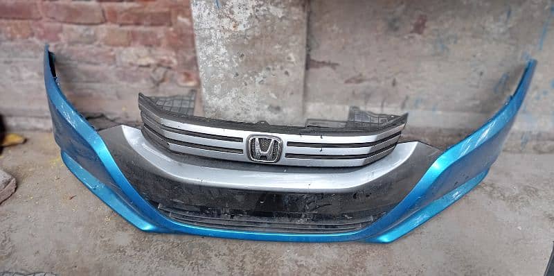 Honda insight bumper and lights 2