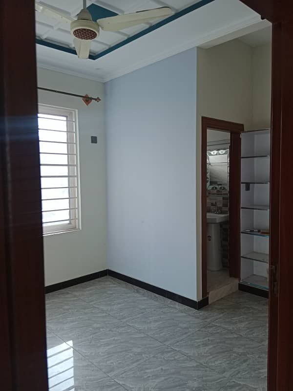 Brend new House available for rent Pani bjli gas's 5