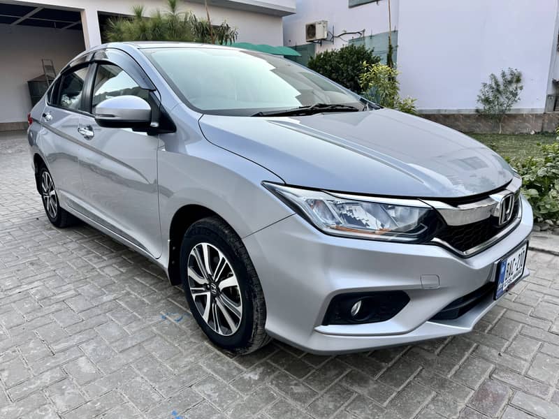 HONDA CITY 2022 1.5 CVT ASPIRE Automatic Top of Line 3