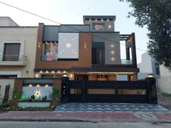 10 Marla Luxury House For Sale In Sector C, Bahria Town, Lahore