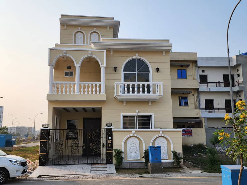 5 Marla Residential House For Sale In Block E Etihad Town Phase 1 Raiwind Road Thokar Niaz Baig 5