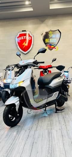 METRO T9 ( 105 km in 1 Charge ) SCOOTY SCOOTER MALE FEMLAE BOYS GIRLS 0