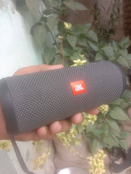 jbl flip essential 2