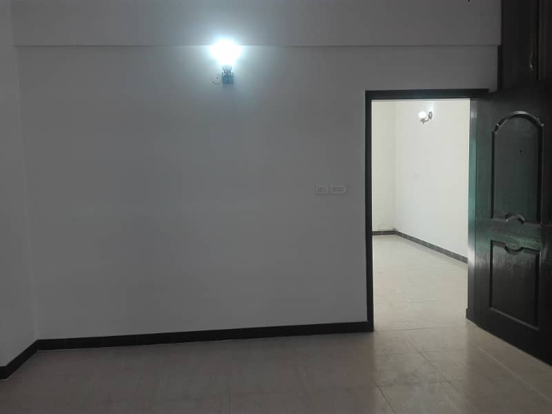 10 Marla 03 Bedroom Ground Floor Apartment Available For Rent In Askari 10 Sector-F Lahore Cantt 17