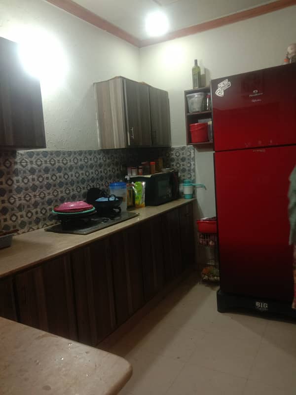 5 marla house 4 bedroom tvl kichan near doctor hospital canal road 3