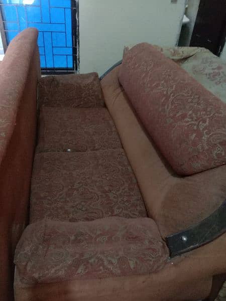 well condition sofa for sale 1