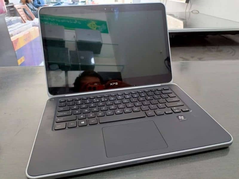Branded laptop model . Dell xps 0