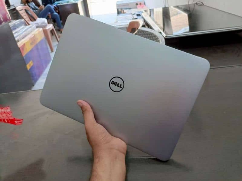 Branded laptop model . Dell xps 3