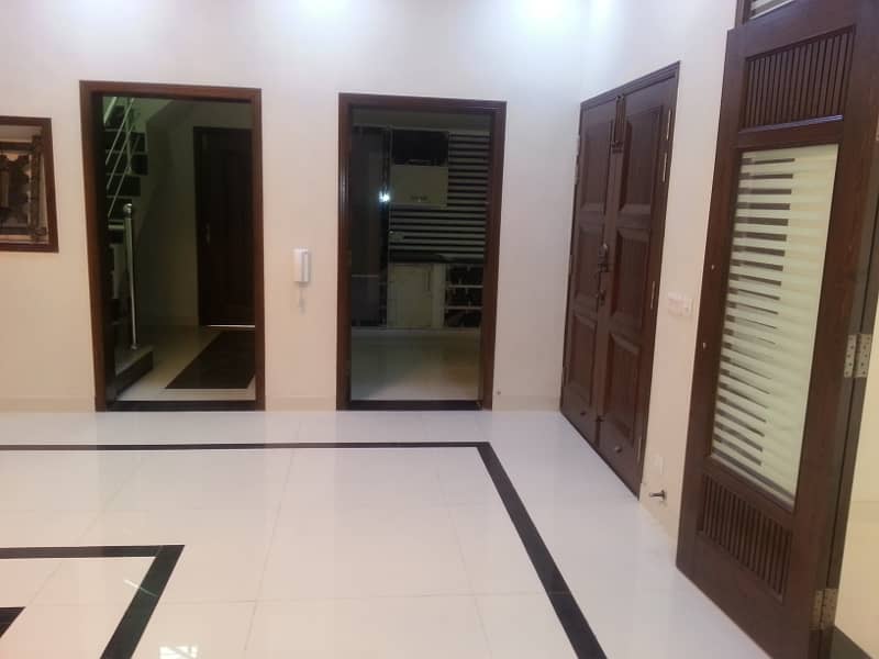 10 Marla Beautiful House Available For Silent Office 4