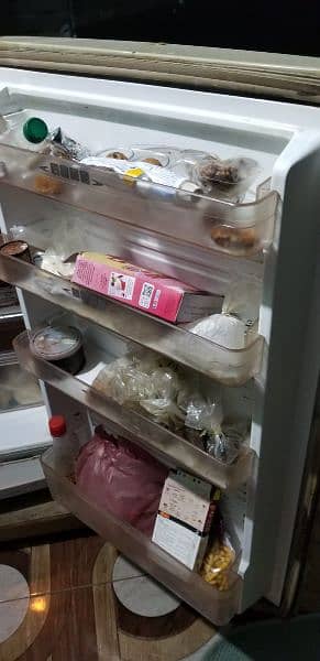 dawlance refrigerator medium size urgent sale 2