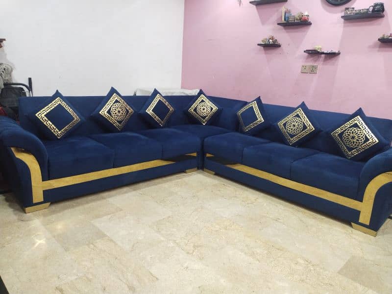 7 seaters sofa navy blue with cushion  5 months used 0