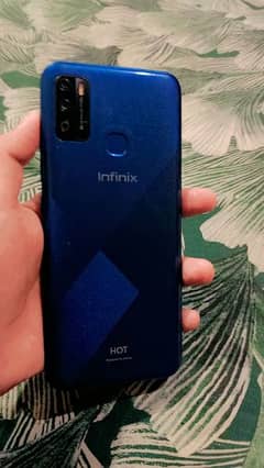 infinix hot 9play 4/64 good condition 7/10