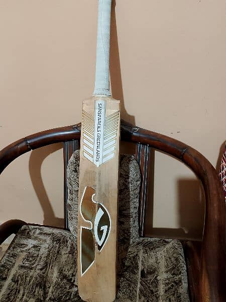used  by Azam Khan    . . SG original bat 1