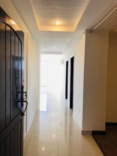 4 Bedrooms Unfurnished Apartment For Rent In F-11 Markaz