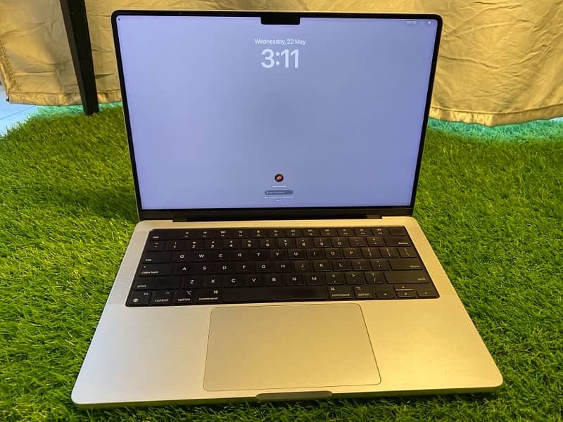 MacBook pro chip M1 16/512 14” 1
