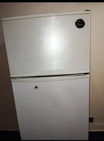 PEL WHIRLPOOL 12 CFT REFRIGERATOR 0