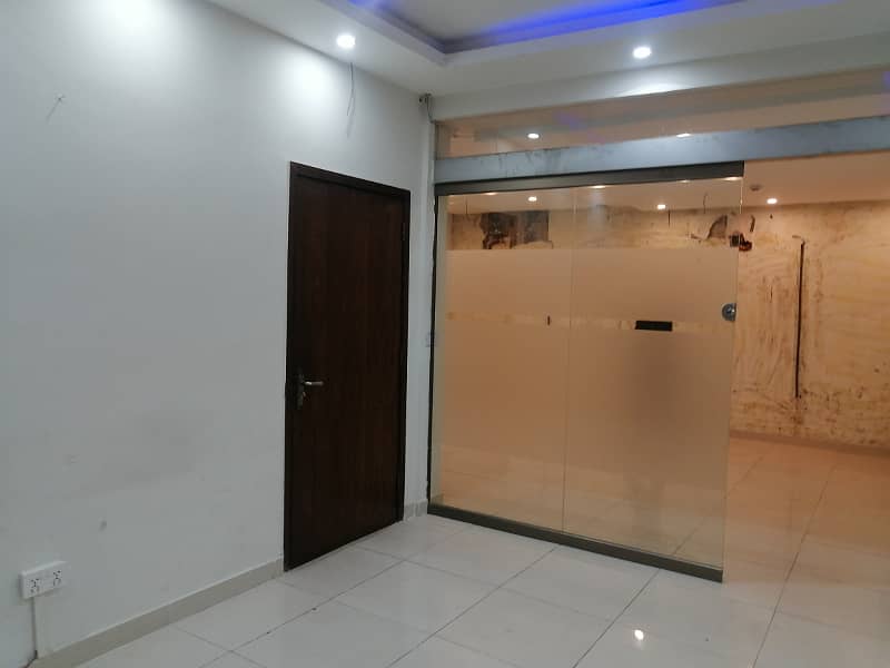 Commercial Office For Rent 16