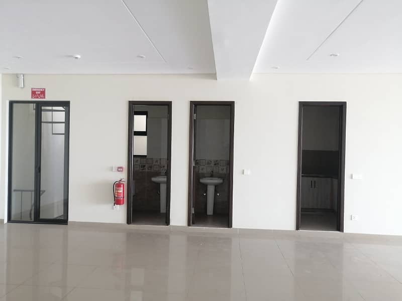 Commercial Office For Rent 2