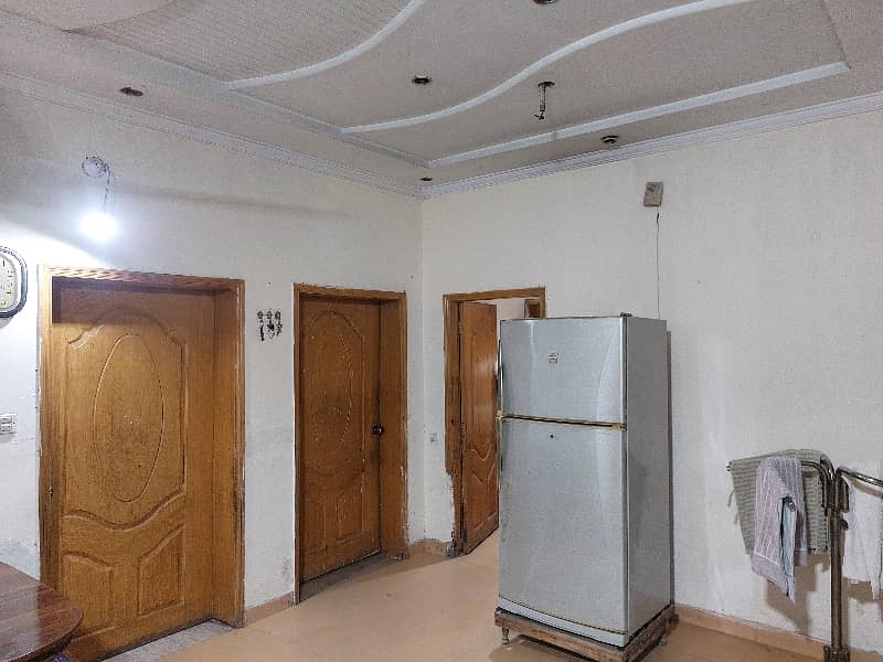 5 Marla House Availble For Sale In Johar Town At Prime Location Near Canal Road And Mcdonalds 2