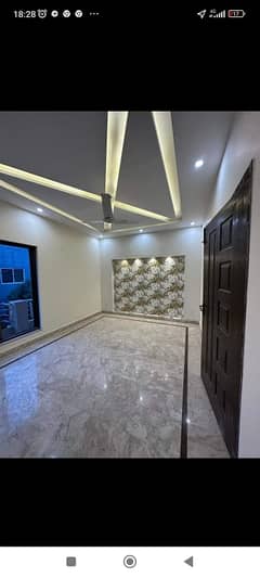 12 Marla Vip Condition Upper Portion Available For Rent In Sukh Chayn Garden Near Bahria Town Lahore 0