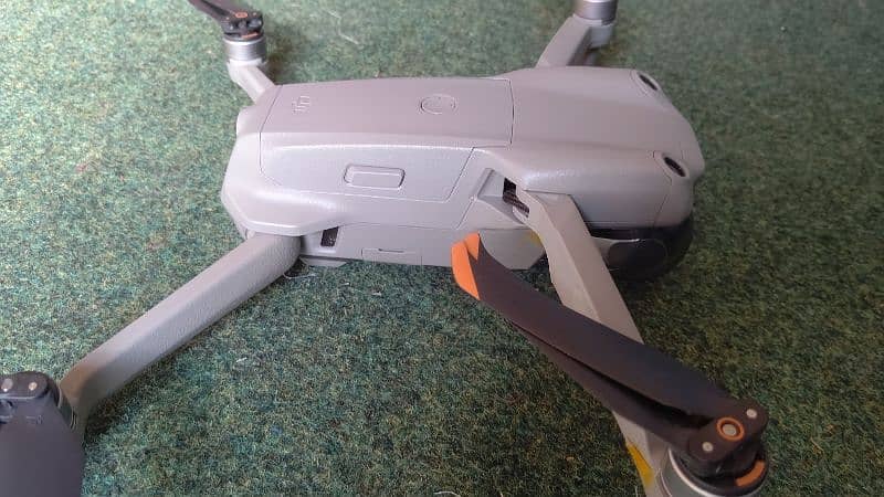 DJI AIR 2S BRAND NEW USED WITH CARE A FEW TIMES ONLY 1